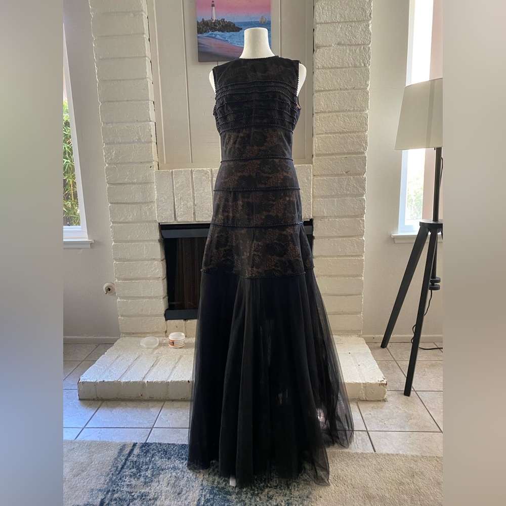 Isabella Garcia Long no sleeves dress